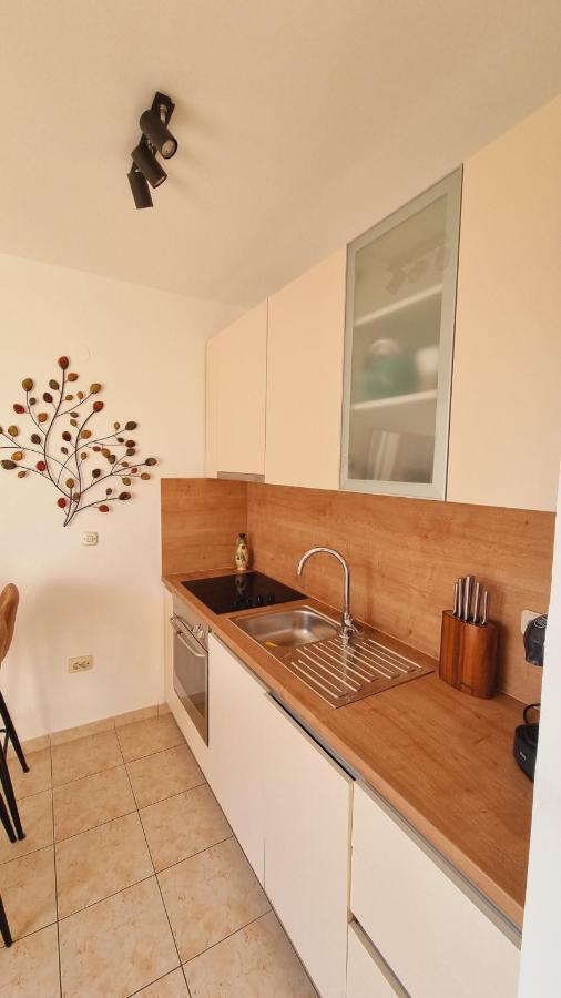 Apartmani Palma Novalja Εξωτερικό φωτογραφία