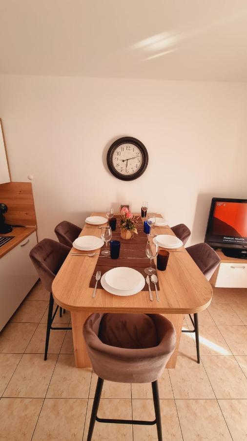 Apartmani Palma Novalja Εξωτερικό φωτογραφία