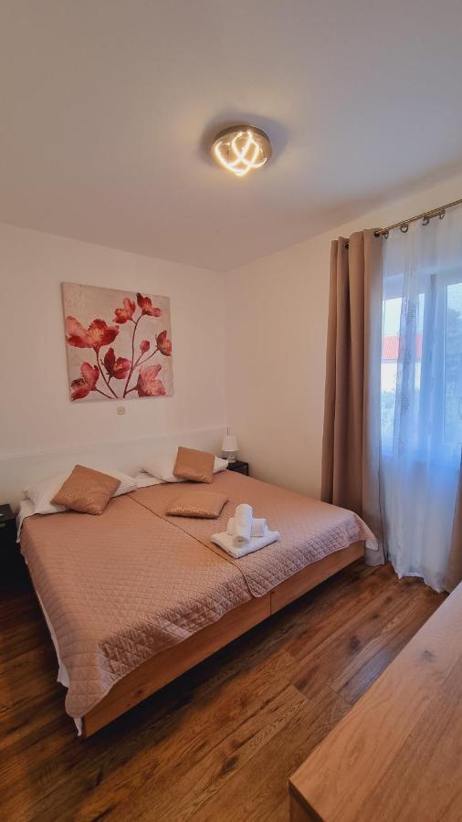 Apartmani Palma Novalja Εξωτερικό φωτογραφία