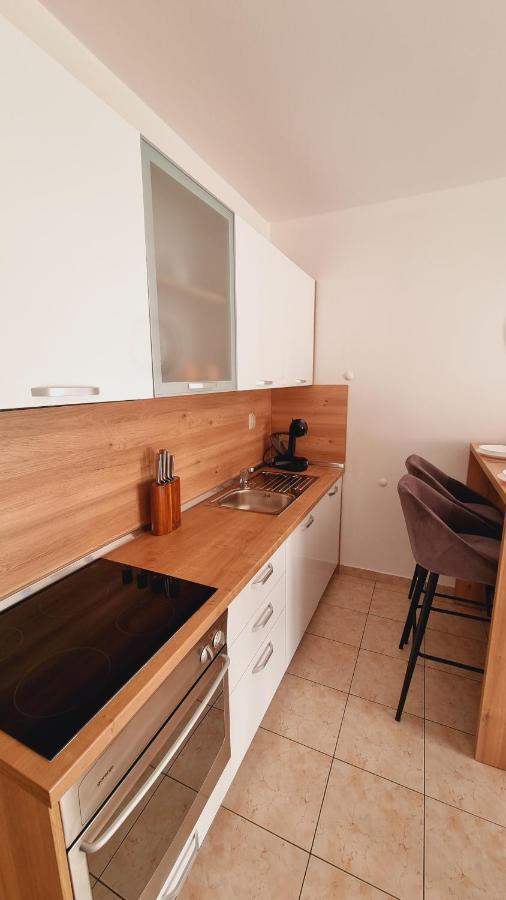 Apartmani Palma Novalja Εξωτερικό φωτογραφία