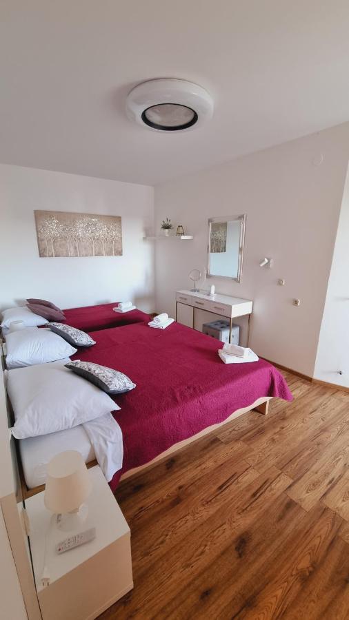 Apartmani Palma Novalja Εξωτερικό φωτογραφία