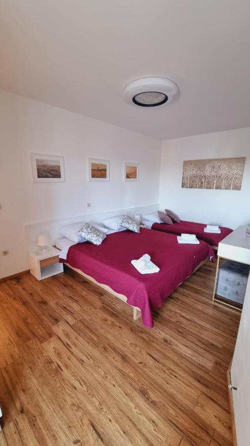 Apartmani Palma Novalja Εξωτερικό φωτογραφία