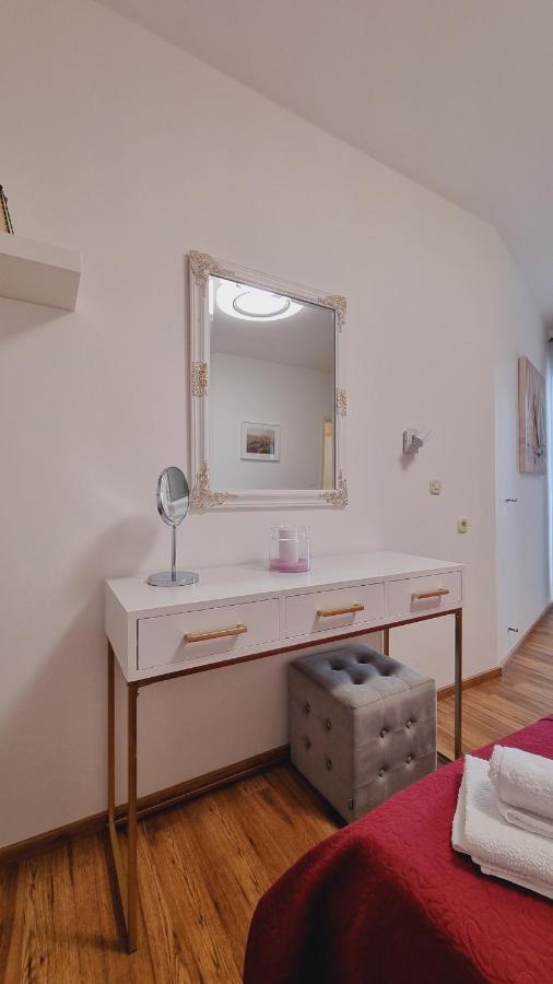 Apartmani Palma Novalja Εξωτερικό φωτογραφία